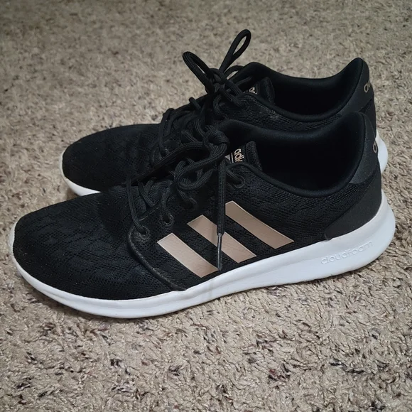 Adidas Running Shoes - Picture 2 of 9